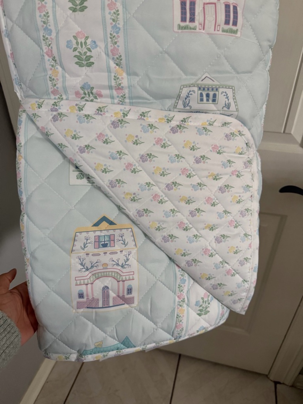 Lenox Spice Village Quilted Reversible 3-Piece Quilt Set - Picture 5 of 7